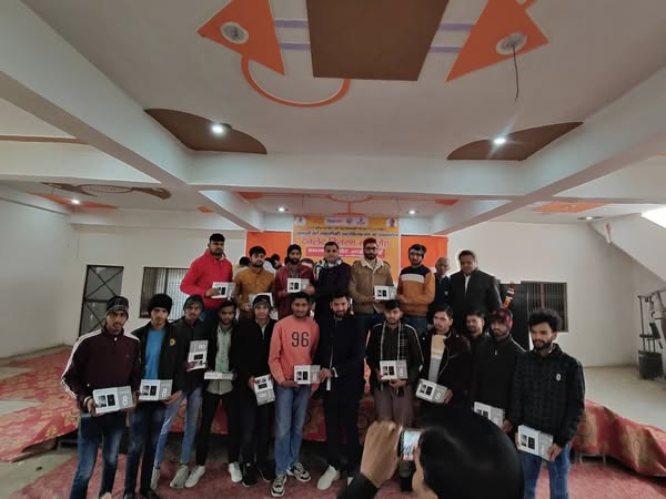 स्कूल एवं शिक्षण के हित में संघर्ष