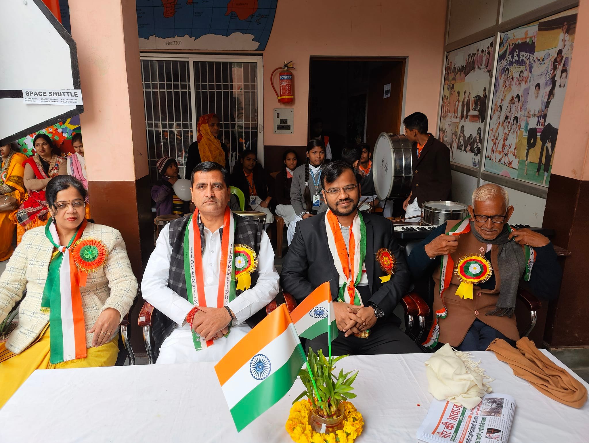 स्कूल एवं शिक्षण के हित में संघर्ष