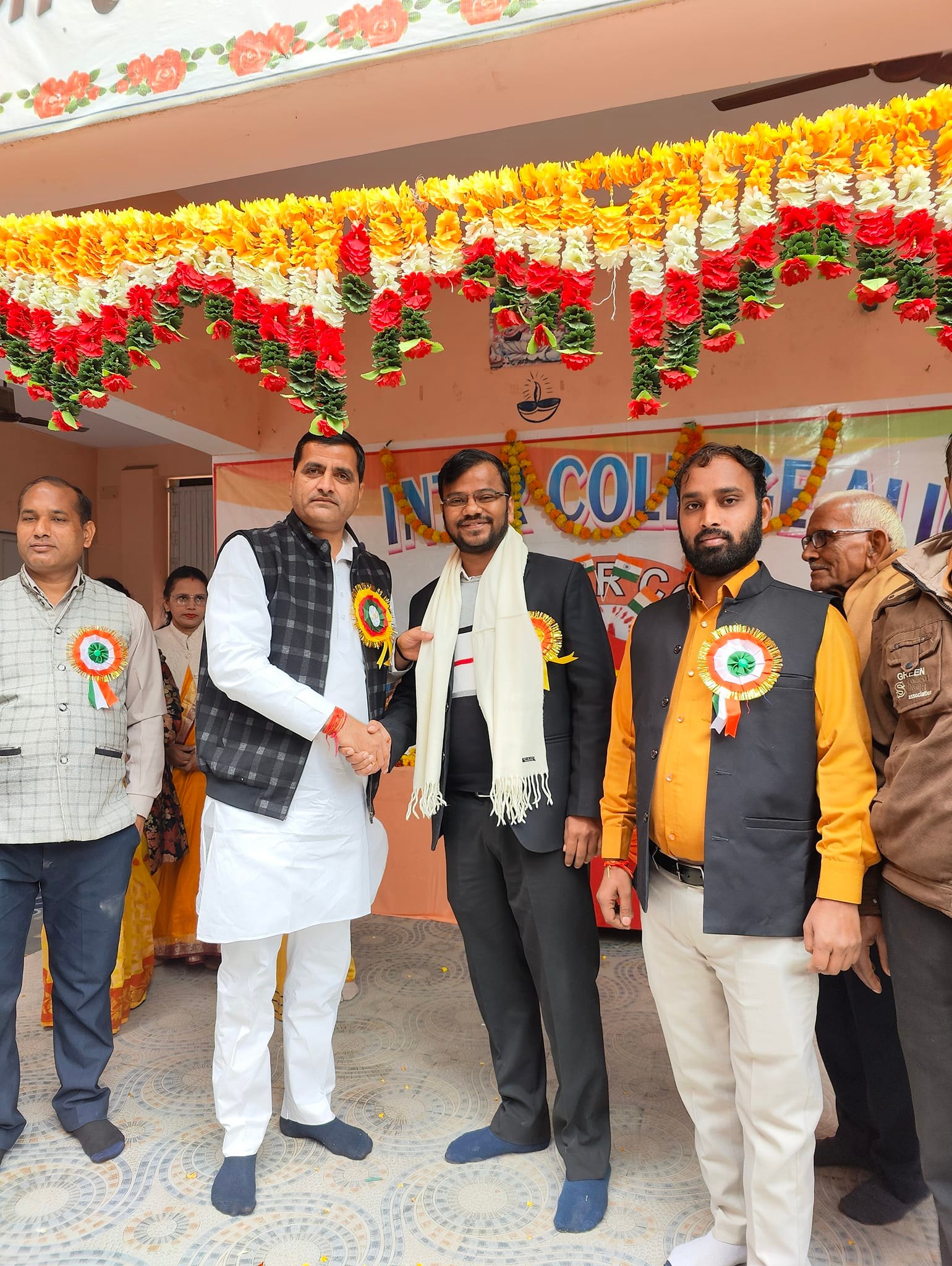 स्कूल एवं शिक्षण के हित में संघर्ष