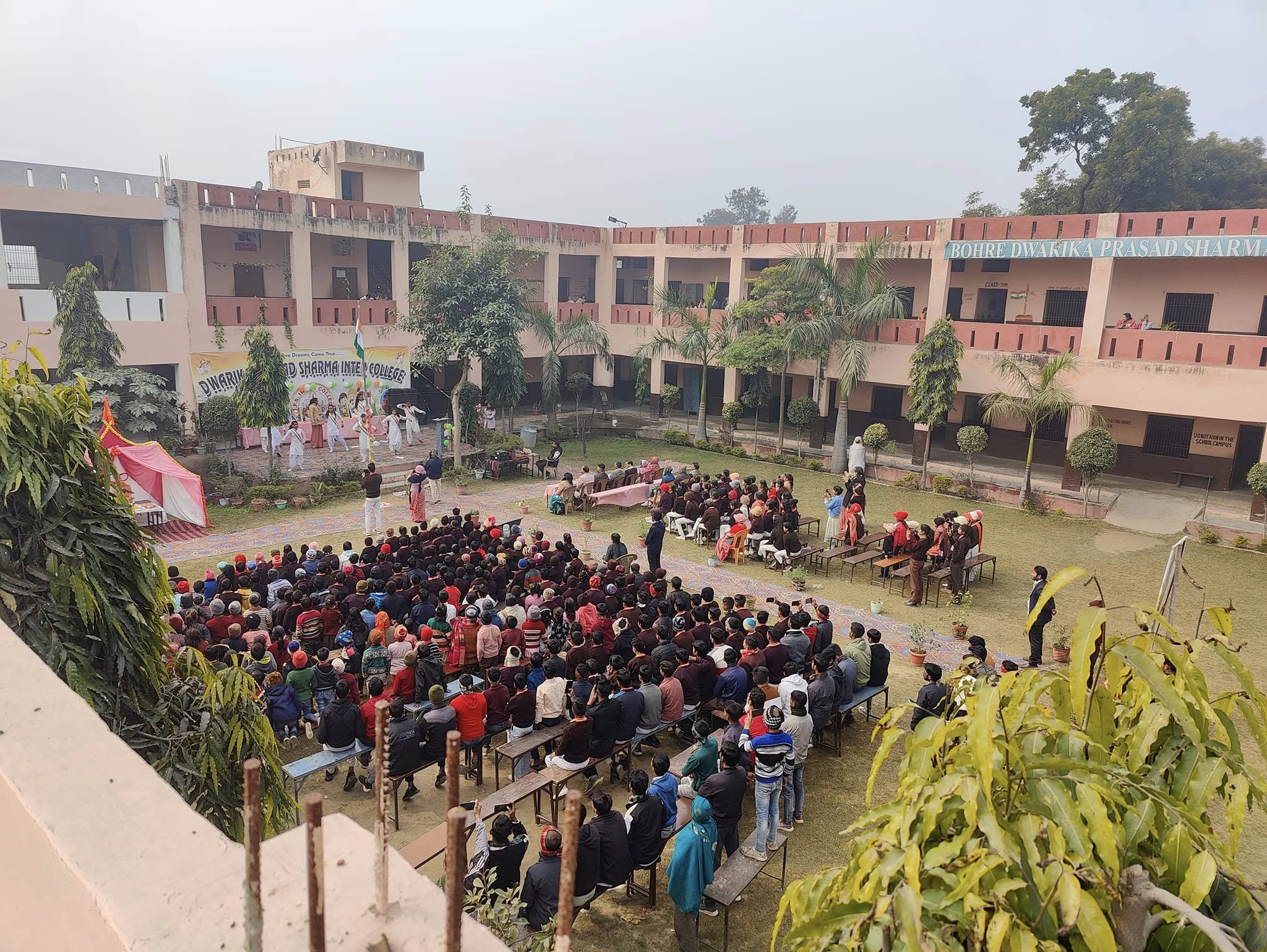 स्कूल एवं शिक्षण के हित में संघर्ष