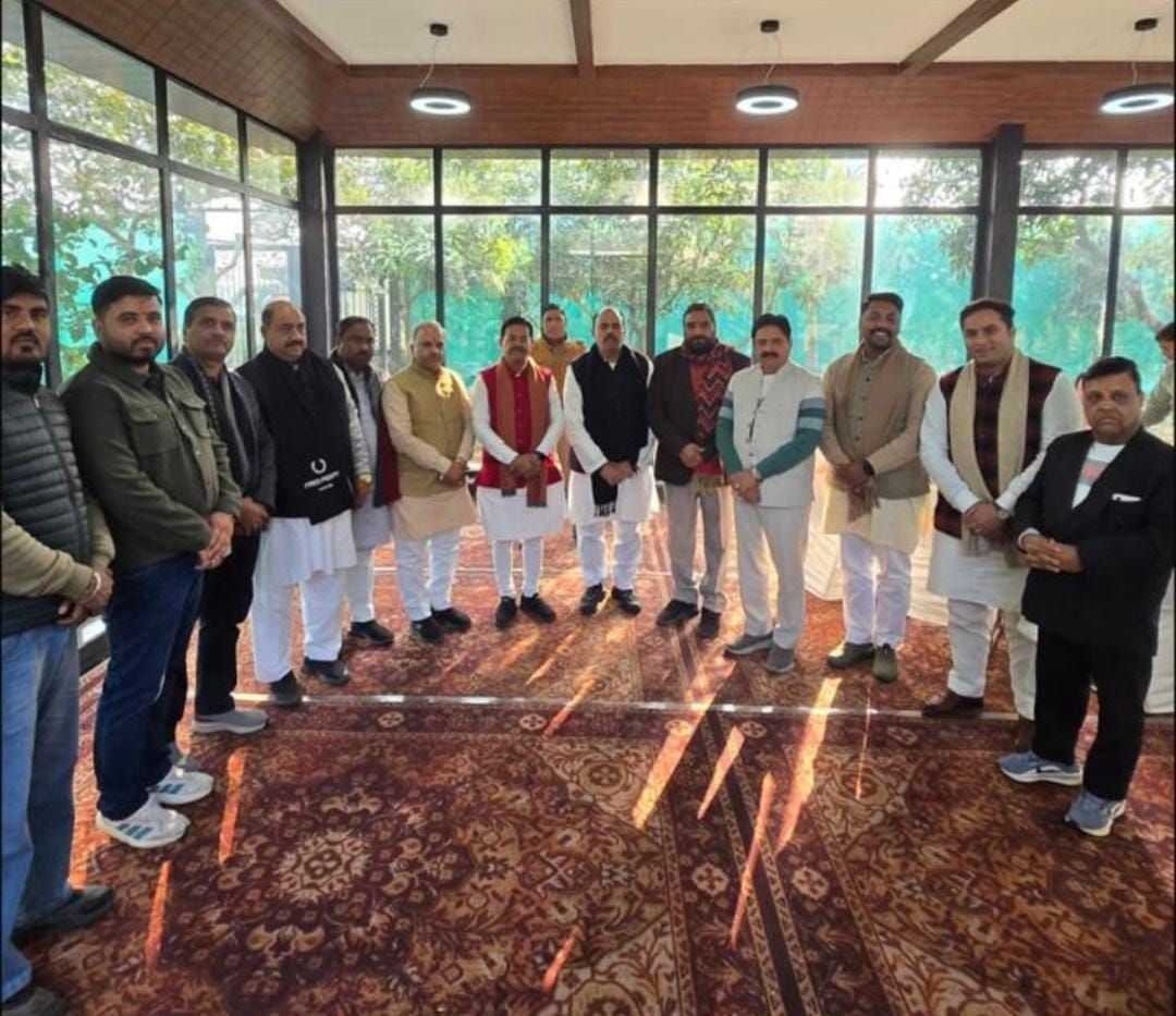 स्कूल एवं शिक्षण के हित में संघर्ष