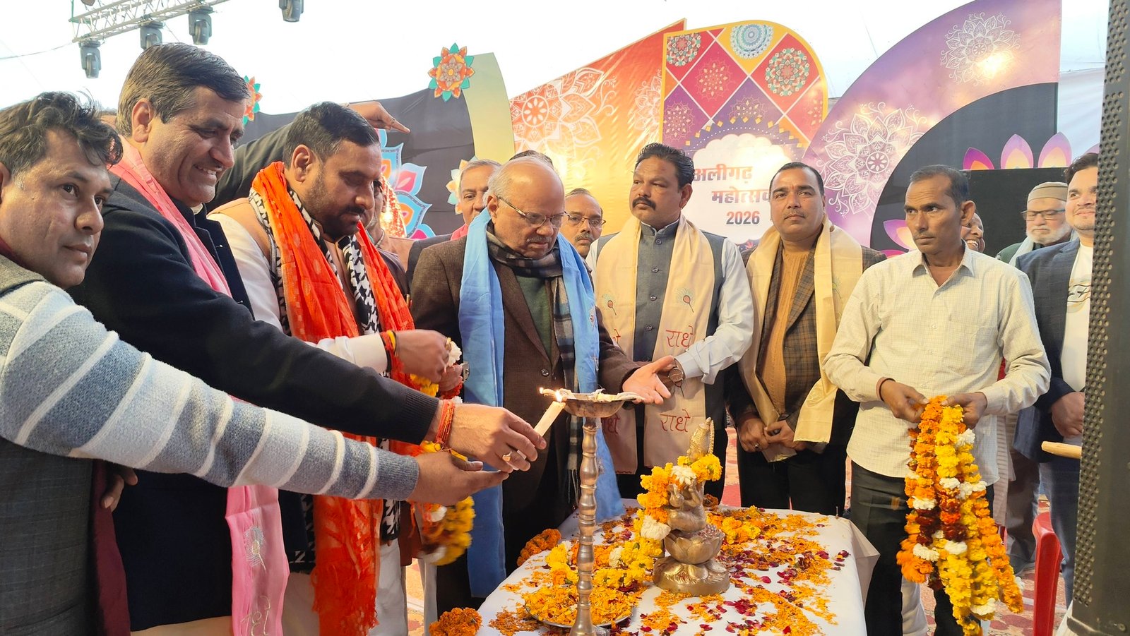 स्कूल एवं शिक्षण के हित में संघर्ष