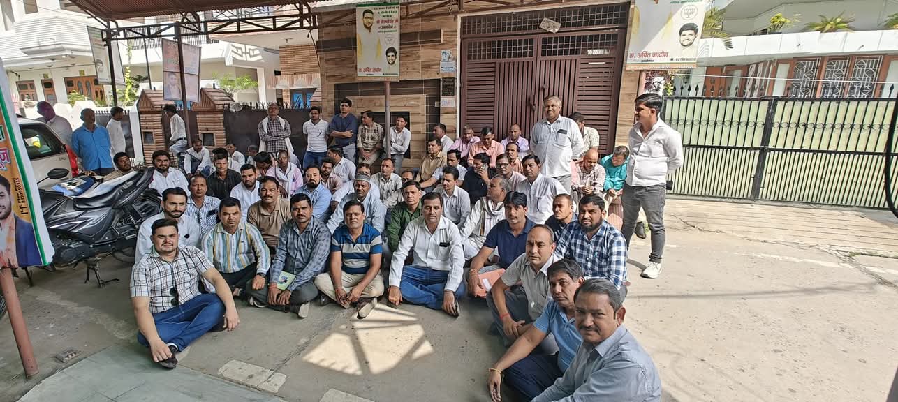 स्कूल एवं शिक्षण के हित में संघर्ष